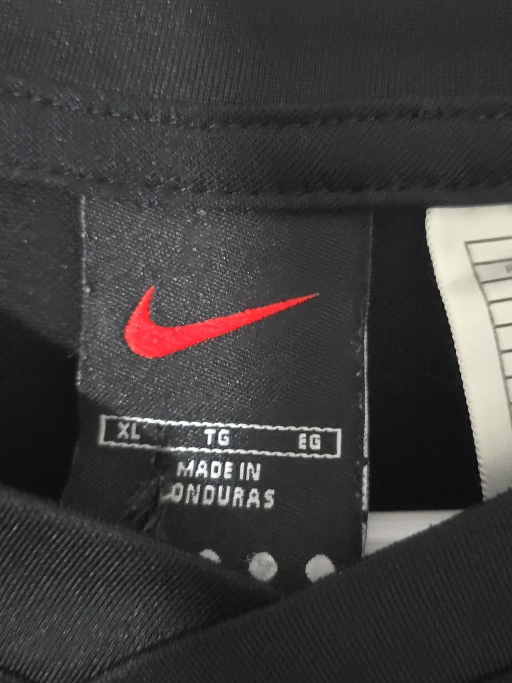 Nike - Picture 2 of 2